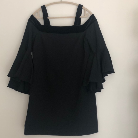 Chelsea28 Cocktail Dress with Sleeves that Flare - Picture 2 of 4